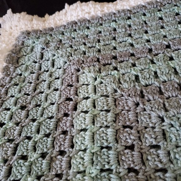 Crochet Mint Ombre Baby Blanket Afghan/New - Picture 5 of 7